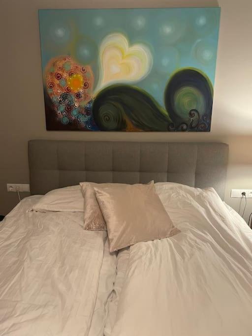 Beautiful Apartment Near Airport Njarthvik Екстериор снимка