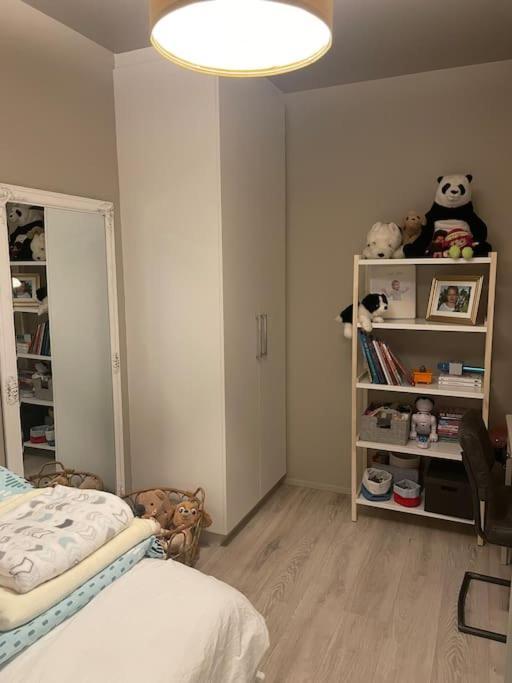 Beautiful Apartment Near Airport Njarthvik Екстериор снимка