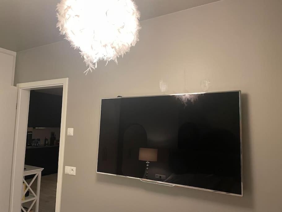 Beautiful Apartment Near Airport Njarthvik Екстериор снимка
