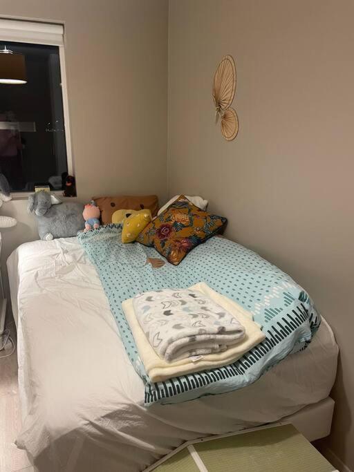 Beautiful Apartment Near Airport Njarthvik Екстериор снимка